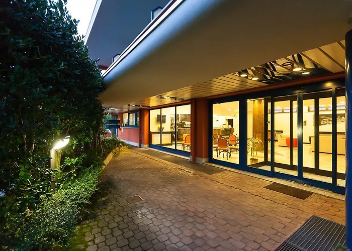 Blue Relais Maggiore